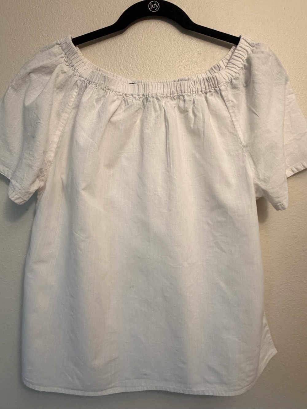 Dip White Off-Shoulder Women’s Top with Peasant Neckline Sz M